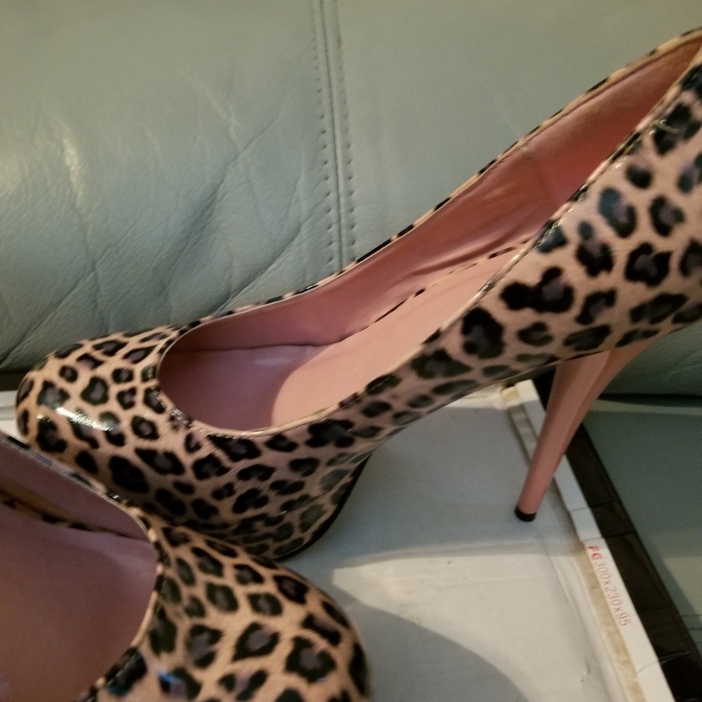 Sz 10 pink leopard print heels - Picture 5 of 8